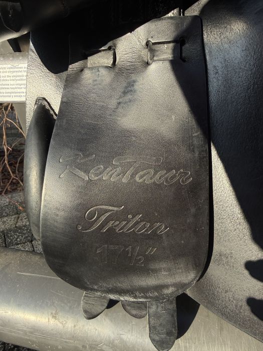 Czarne Siodło Kentaur Triton 17,5