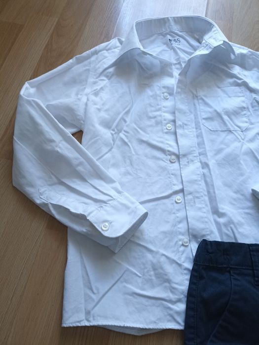 Біла сорочка, брюки для хлопця, розмір 146