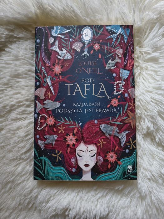 Pod taflą Louise O'Neill