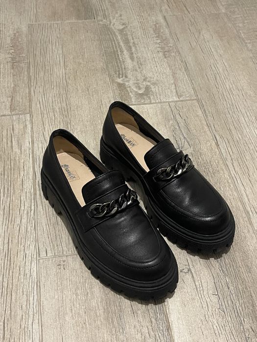 Лоферы женские кожанные