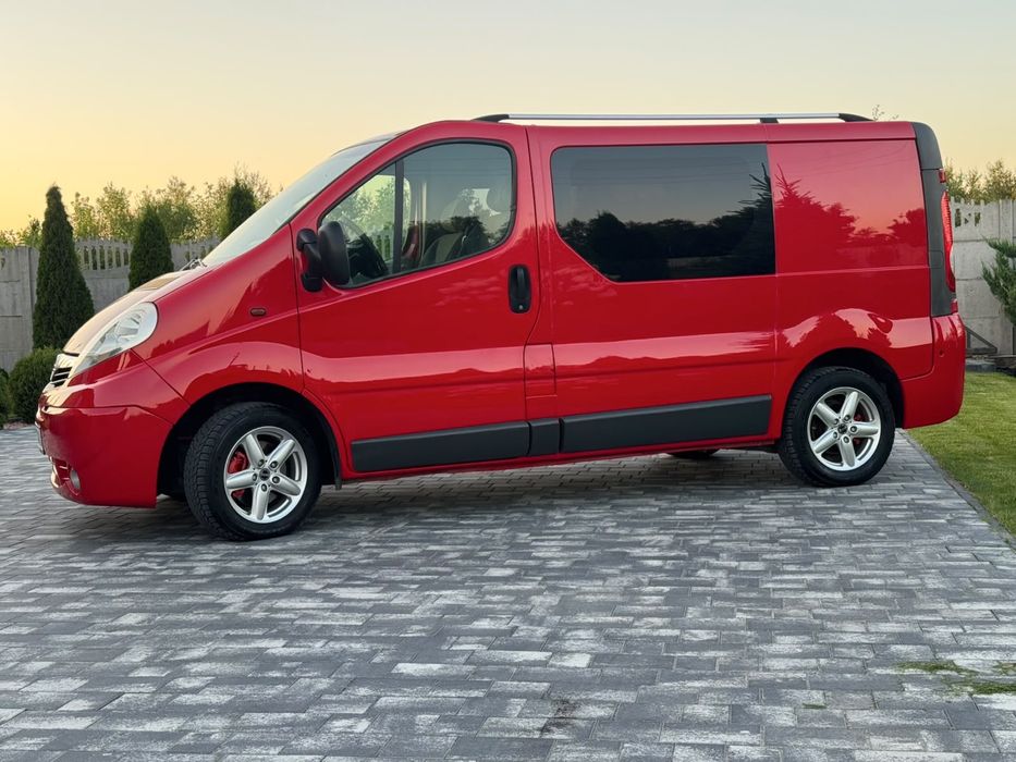 Опель Vivaro груз-пасс