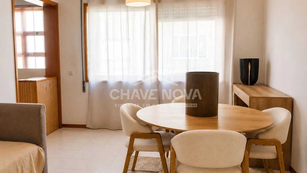 Apartamento T0 em Canidelo - Lugar de garagem