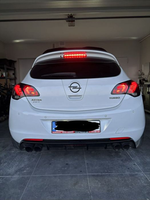 Opel Astra Opel Astra J 2011 1.6turbo hatchback 5 drzwi Okazja