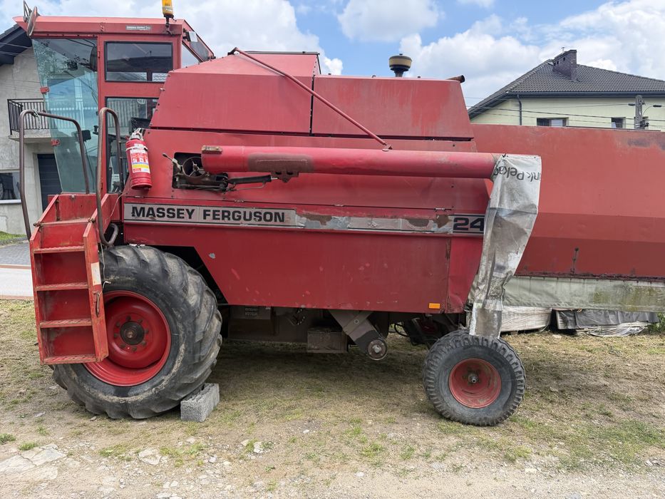 Kombajn Massey ferguson 24