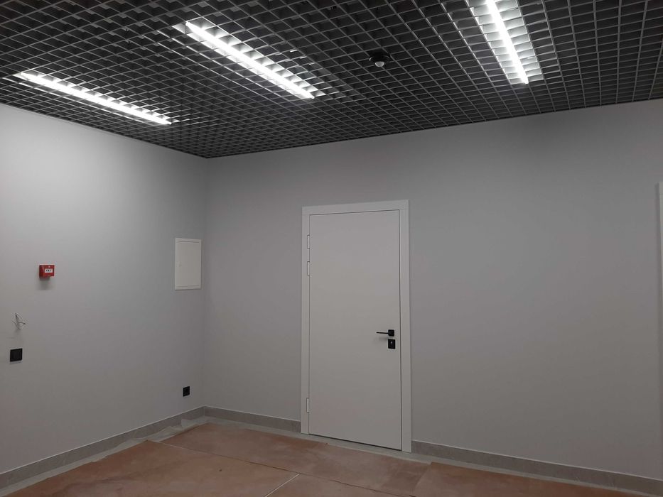 Продажа офисов 52-126 м2 в ЖК Жовтневый