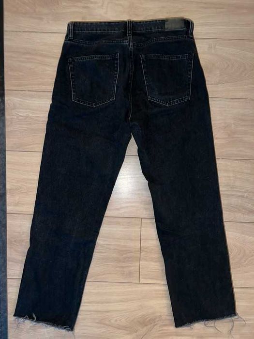 Czarne jeansy boyfriend Zara