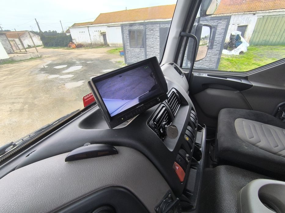 DAF 12.180 C/auto 7,2m plataforma 2T camião pesado