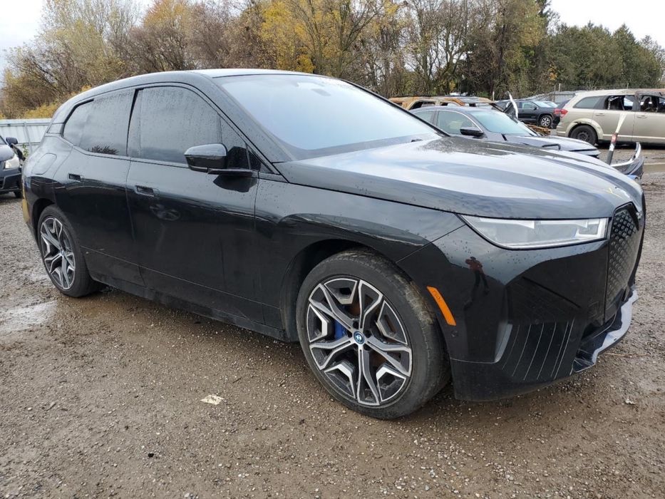 Панорама BMW ix i20