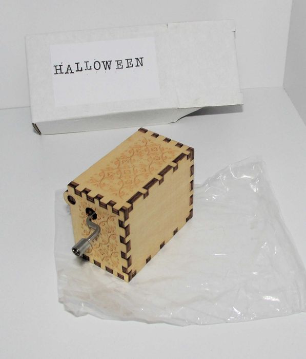 Caixa de musica "Halloween"
