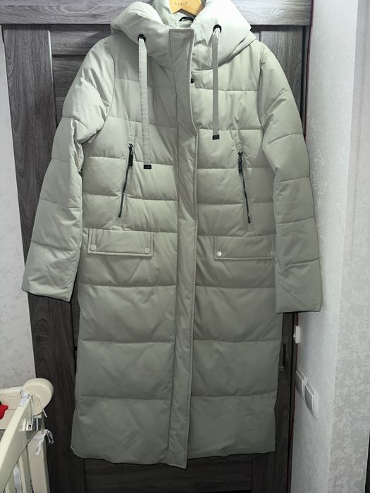 Продам женский зимний пуховик