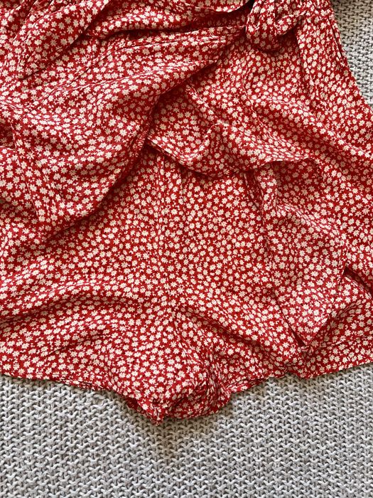 Letni czerwony krótki kombinezon • H&M 36 S 38 M • 100% viscose • boho etno łąka