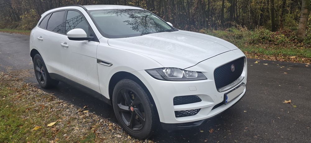 Jaguar F-Pace
