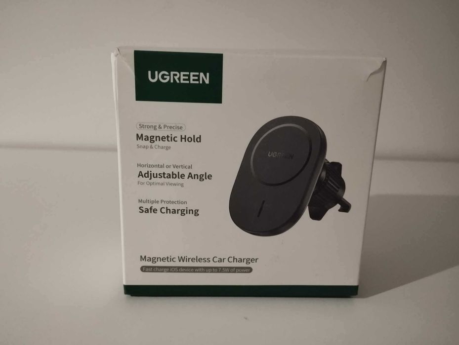 Ugreen Bezprzewodowa ładowarka uchwyt magnetyczny czarny