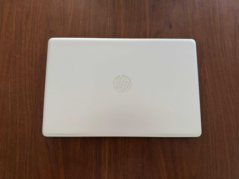 HP Laptop 15 | Intel i3 | SSD | Rápido e em Bom Estado