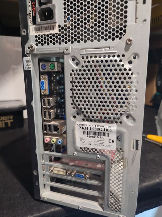Sprzedam komputer