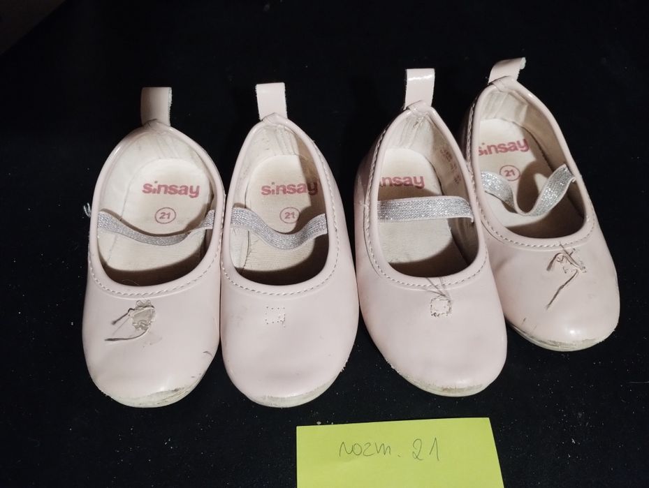 Buty dla bliźniaczek