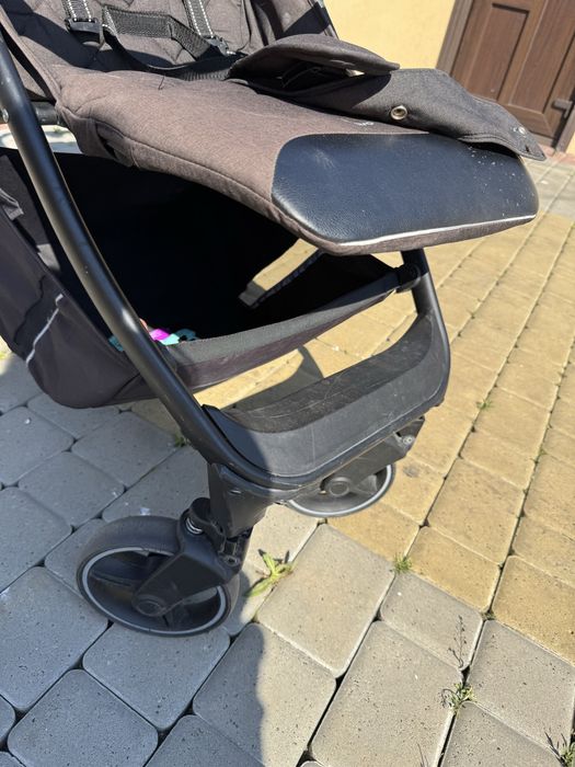 Коляска дитяча carello