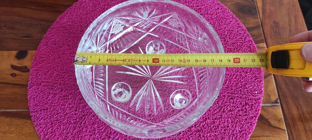 Sprzedam salaterke kryształową