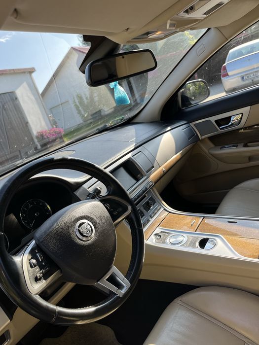 Jaguar xf 2013 Benzyna 2.0 Polski salon