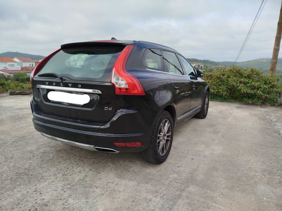 Volvo XC60  D4  Momentum cx automática