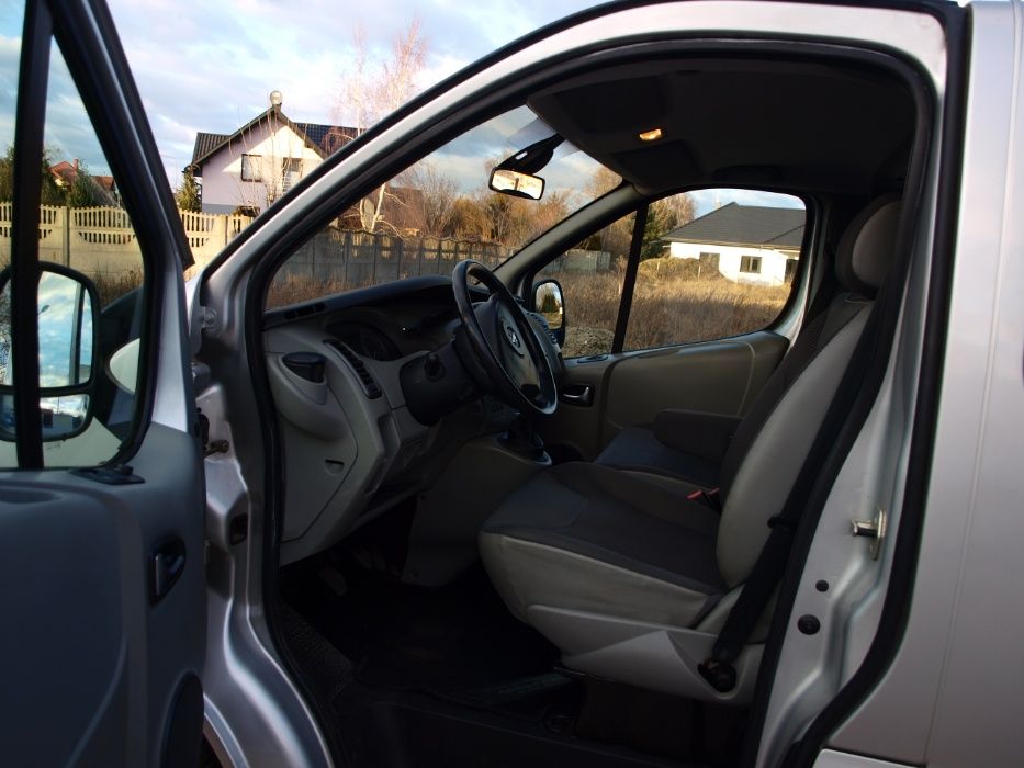 Wynajem Bus 9 Osobowy 2.0dci 114KM LONG Klimatyzacja