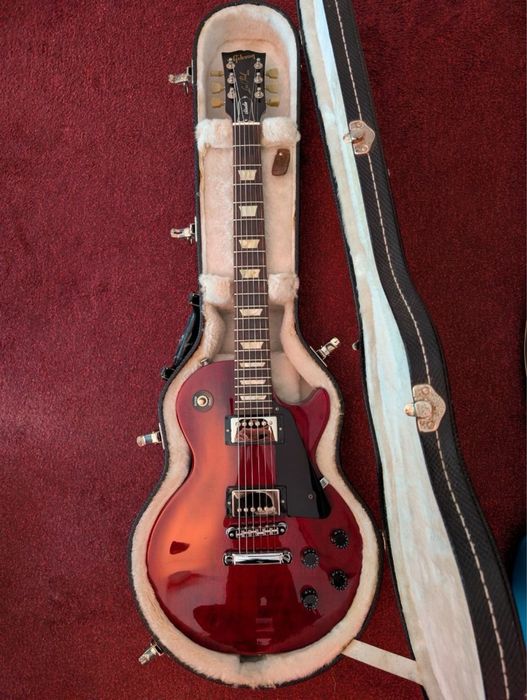 Gibson Les Paul Studio 2008 Wine Red