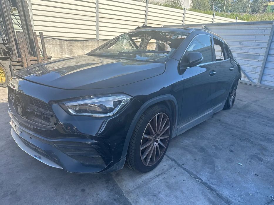MERCEDES GLA (H247) 200 d 150 CV DE 2021 PARA PEÇAS