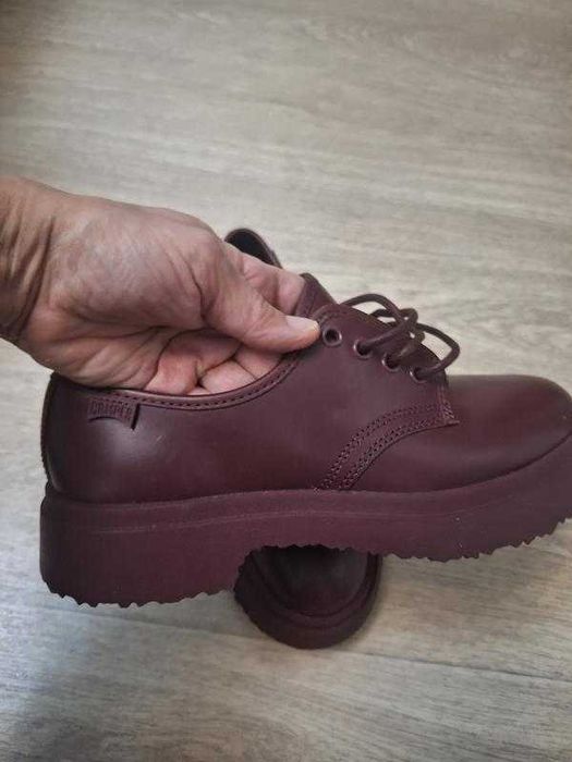Бордовые кожаные туфли, броги, лоферы,  Camper, размер 38.