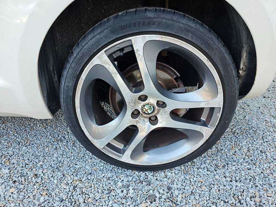 Alfa-Romeo Mito 1.3Mj DNA 85Cv 180.000Km 08/2011