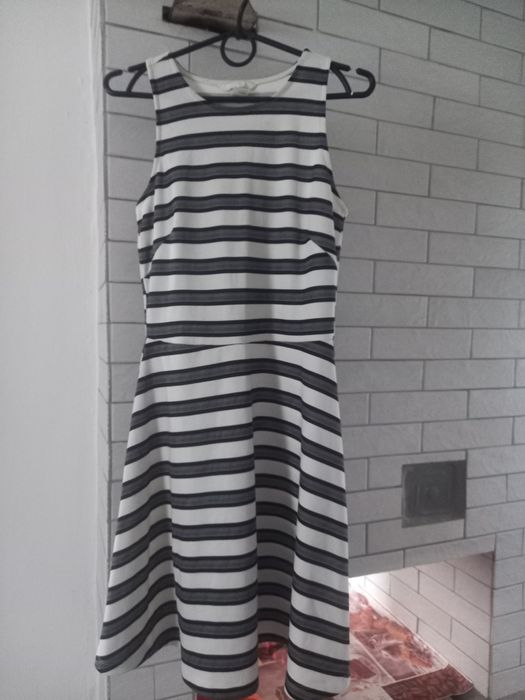 Комбез джинсовый H&M,сарафаны,платьев