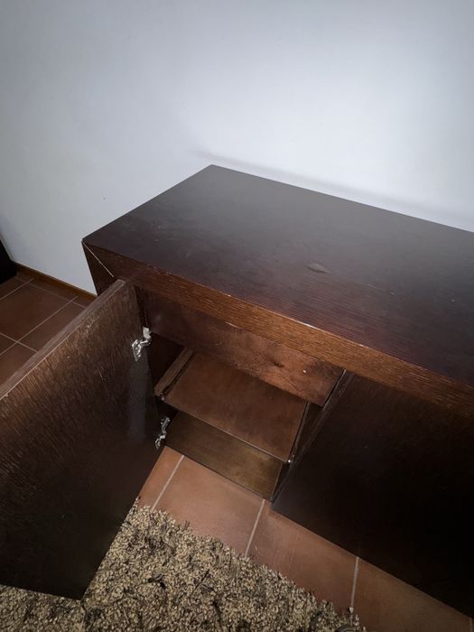 Móvel de Madeira Maciça