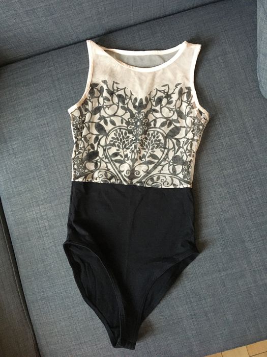 Body ASOS S lub XS czarny dół transparentna góra z efektem tatuażu  bo