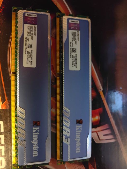 DDR 3-2x4gb-1333MHz-Kingston Hyperx-blue