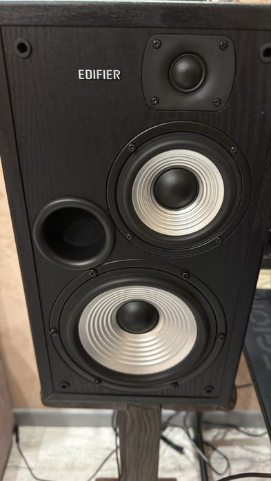 Edifier R2700 аккустика  2.0, 128 Вт