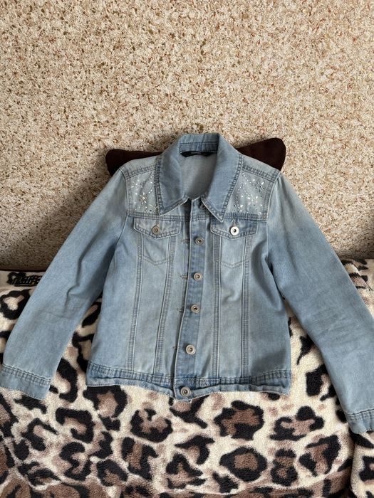 Джинсова куртка для дівчинки