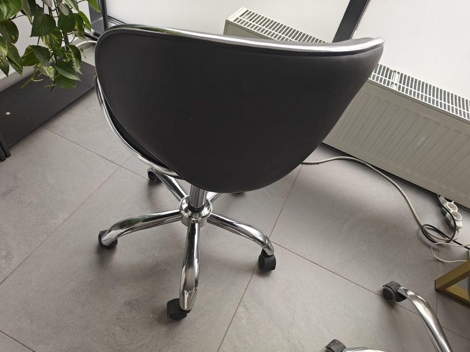 Taboret kosmetyczny Giovanni