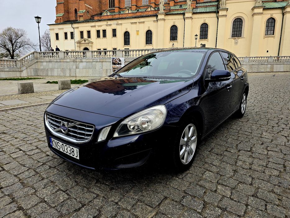 Zamiana Volvo V60 1.6 E HDI KlimatronicNaviEl.SzybyEl.LusterkaTempomat