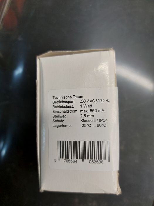 Siłownik termoelektryczny do ogrzewania podłogowego