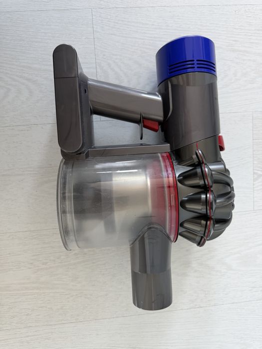 Продам пилосос Dyson V7 animal extra