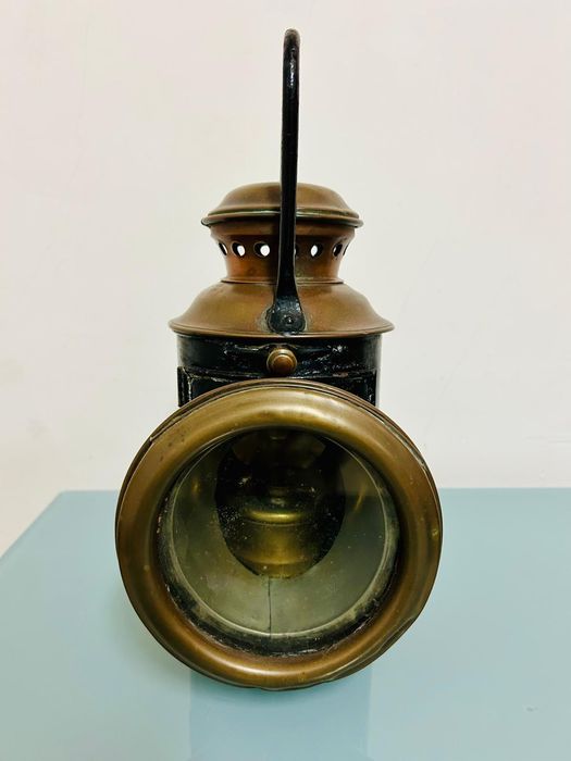 Lanterna Século XIX/XX