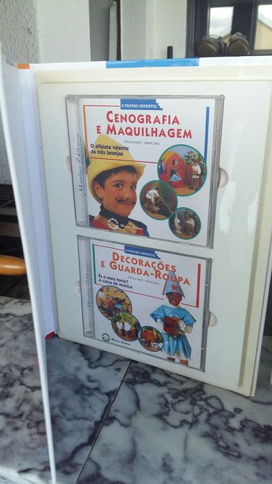 Coleção de livros "teatro infantil" com cd's