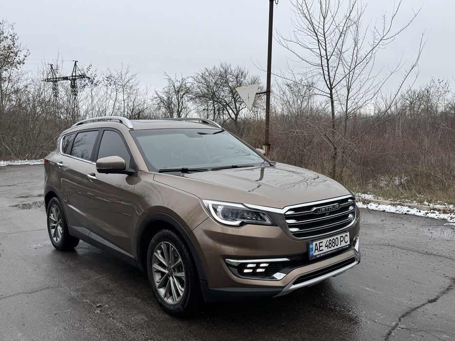 Продам гарний автомобіль Jetour