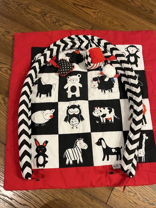 Mata edukacyjna Baby Senses kontrastowa