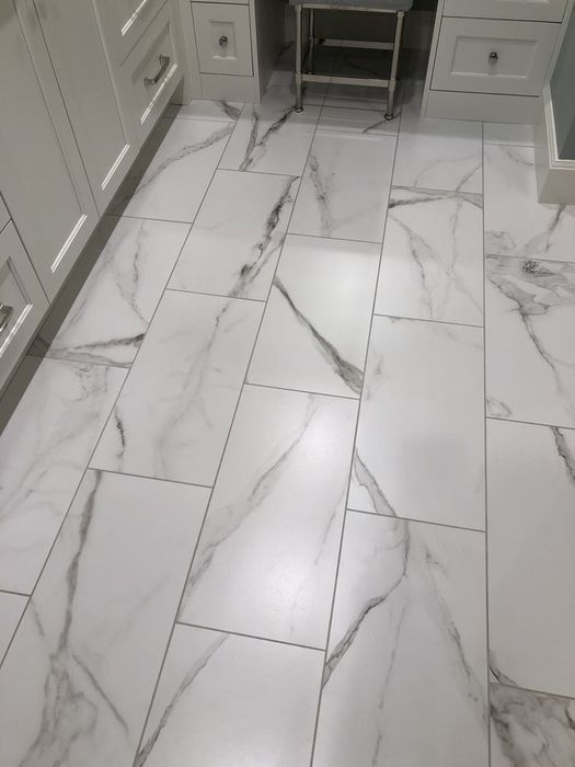 Плиточник, якісне укладання плитки без посередників