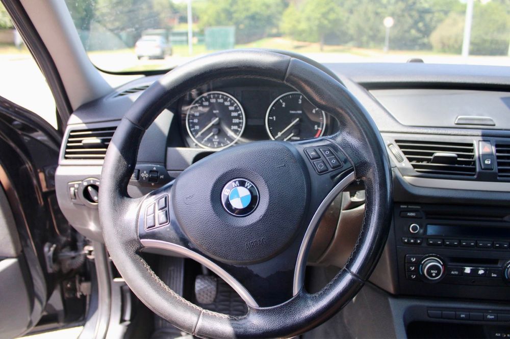 carro Bmw x1 2010