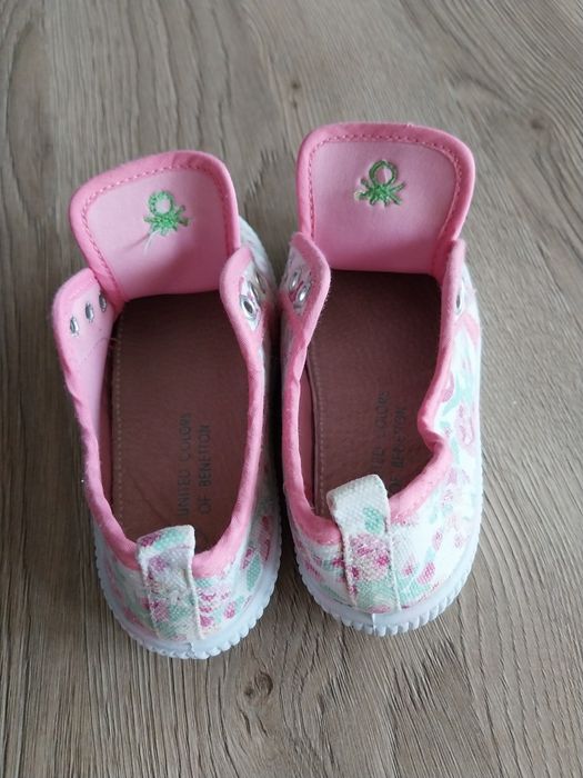 Trampki benetton w rozmiarze 22