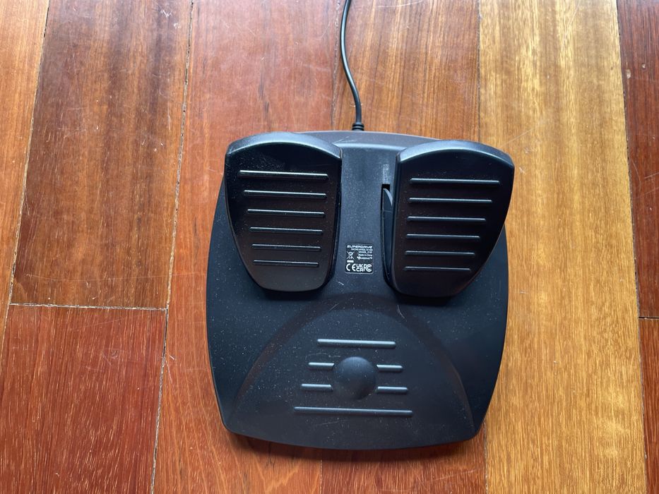 Volante Super Drive 400 – Quase Novo | PS4 · Xbox One · PC · PS3