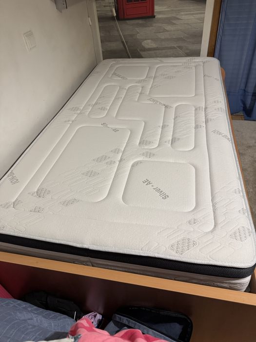 Cama corpo e meio com colchao