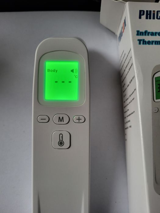 Termometr bezdotykowy na podczerwień LCD pamięć 32 pomiarów NOWY