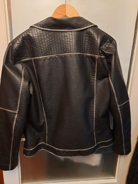Kurtka damska z ekoskóry 46